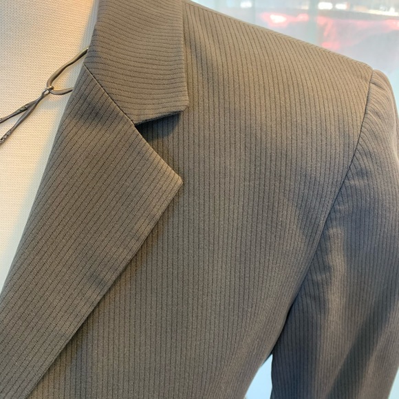 THEORY pinstripe 3 button fitted blazer - Picture 7 of 8